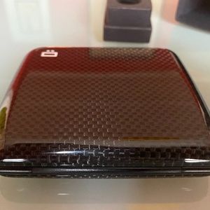 ÖGON -DESIGNS- Carbon Fiber Code Wallet